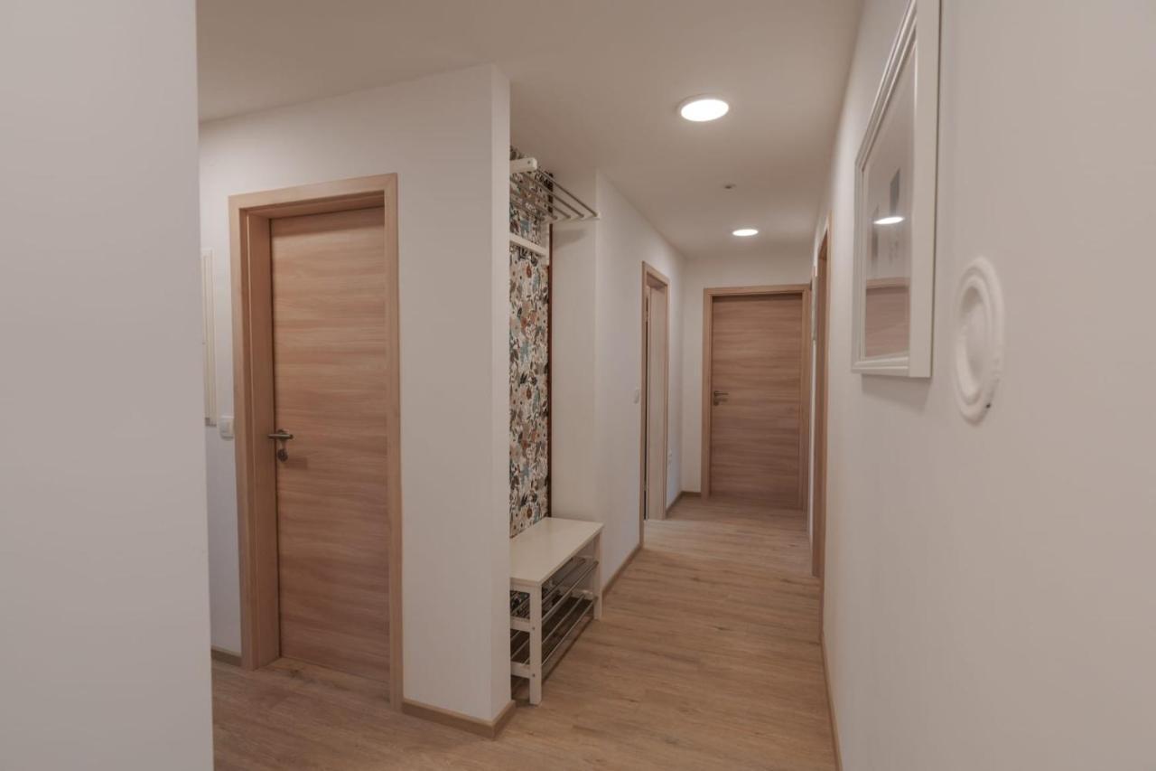 Apartma Lamberger Zirovnica ภายนอก รูปภาพ